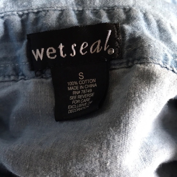 Chambray button up - Picture 7 of 7